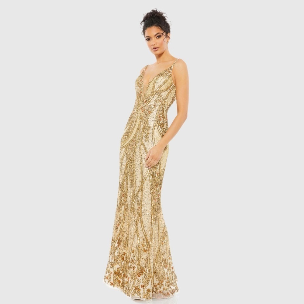 MAC DUGGAL 5517 NWOT Embellished Sleeveless Plunge Neck Low Back Gown